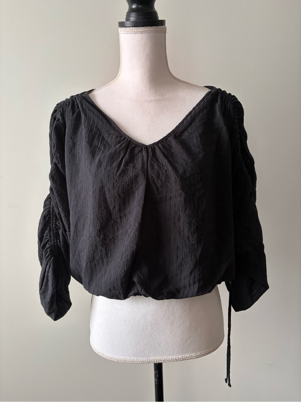 Astr Black V-Neck Textured Peasant Blouse